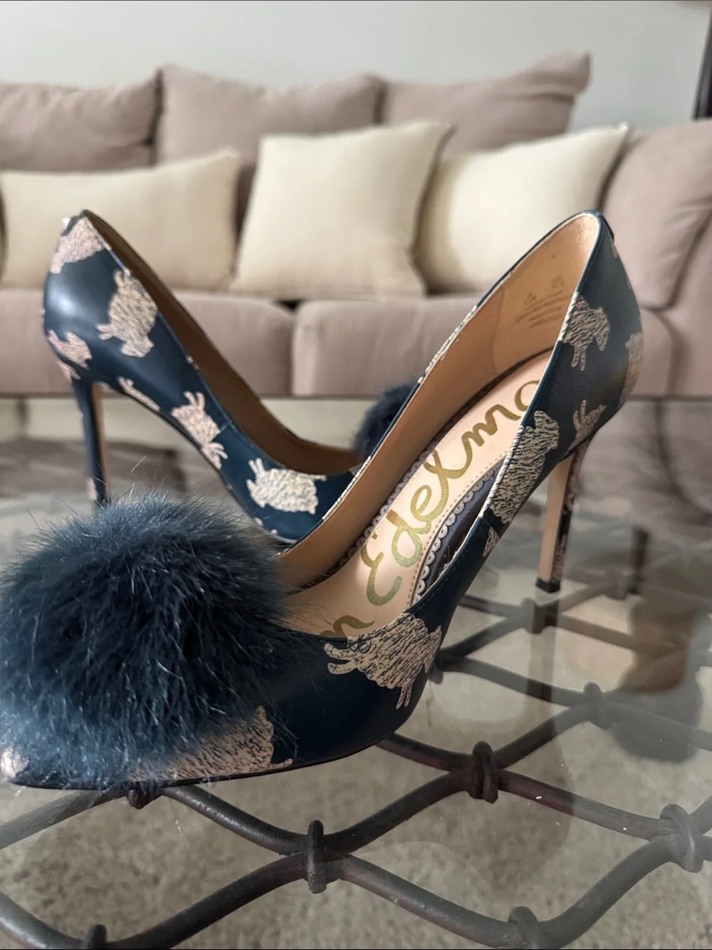 Sam Edelman giving your